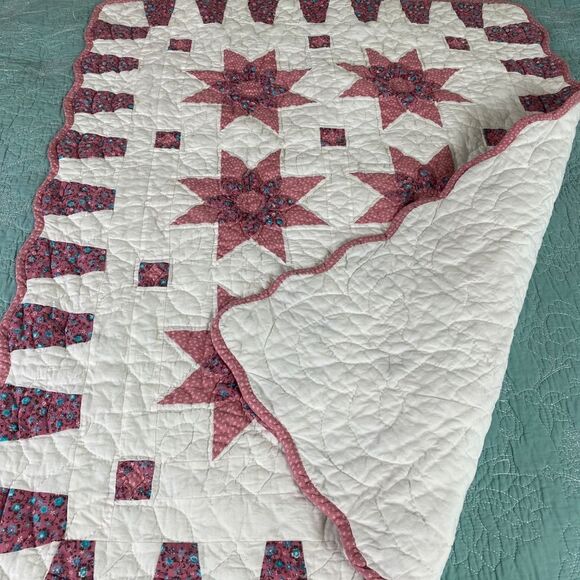 Small Quilt Patchwork Star Childs, Girls room, sofa accent - Picture 3 of 8